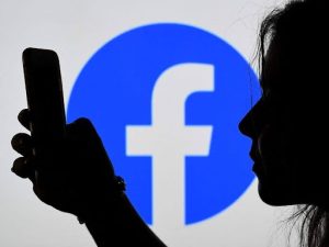nghiện facebook