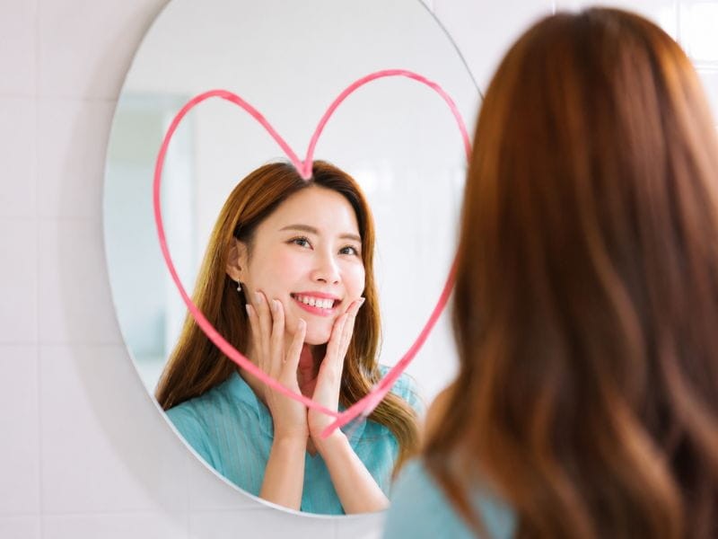 thấu hiểu bản thân là gì