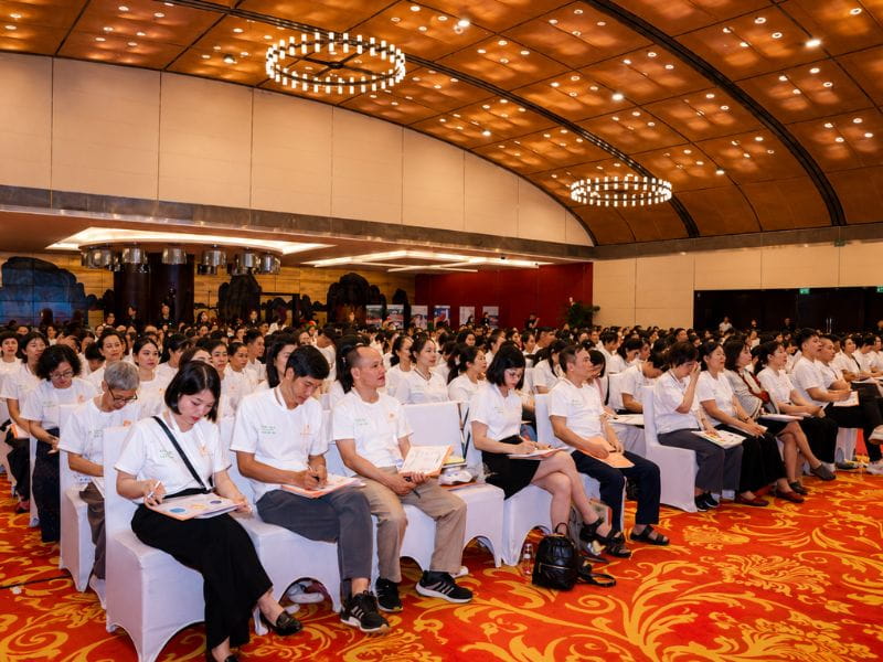 Kiến tạo cuộc đời mới 9